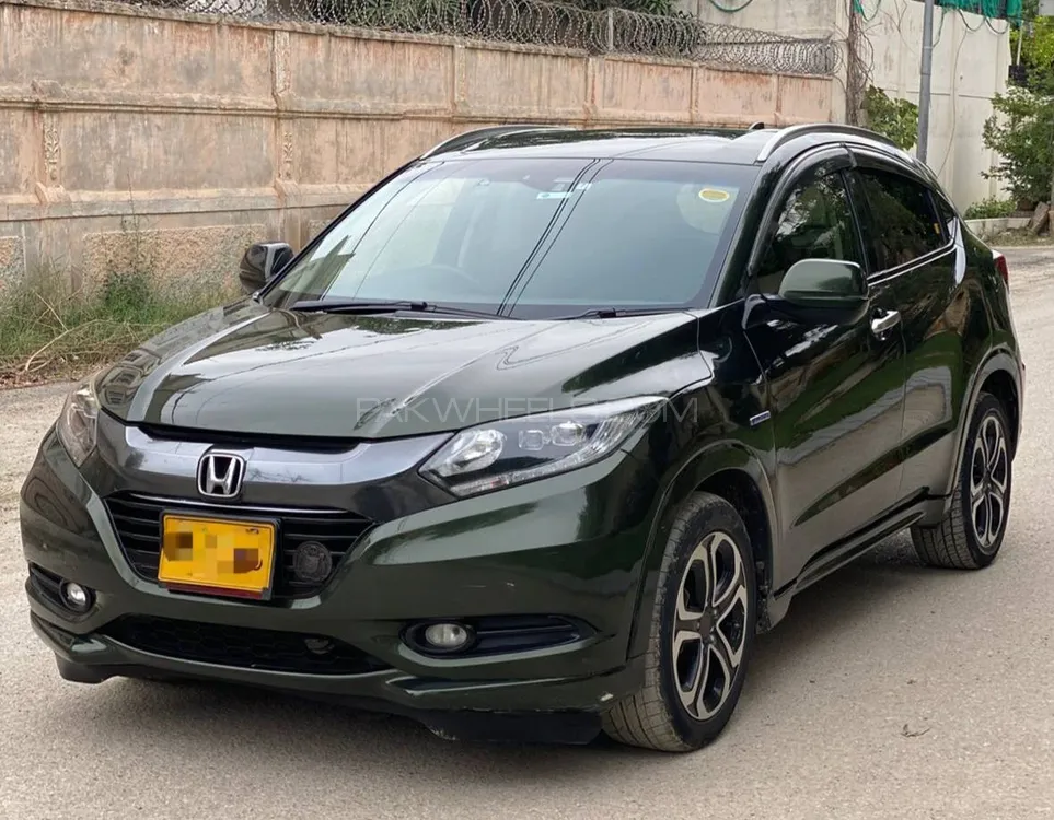Honda Vezel 2014 for Sale in Karachi Image-1