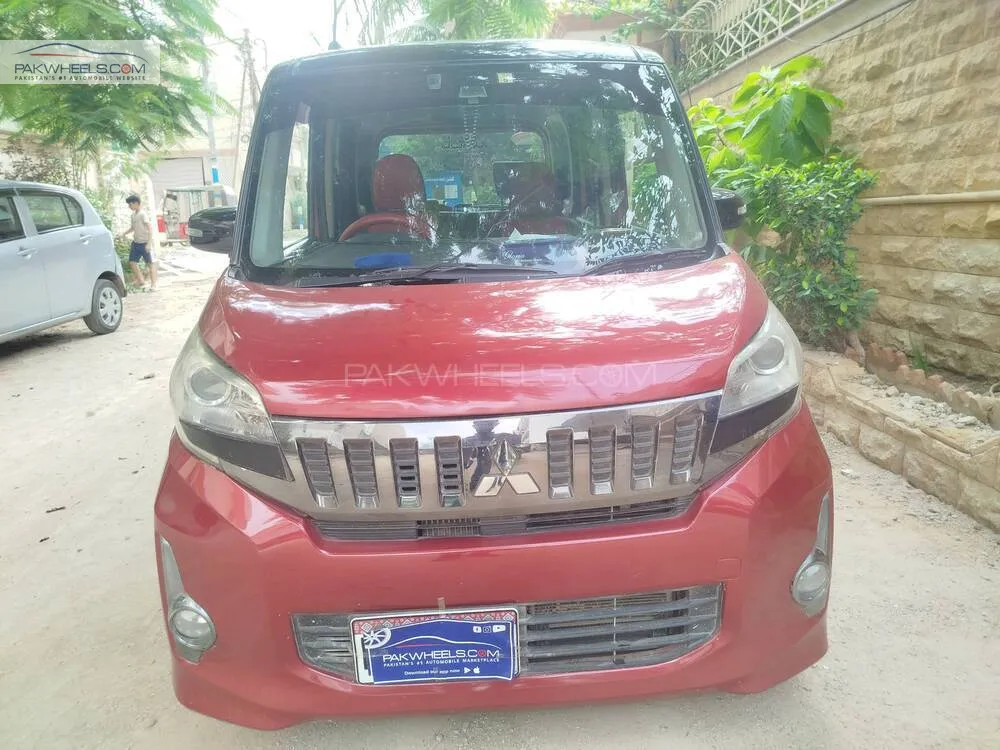 Mitsubishi EK Space Custom 2015 for Sale in Karachi Image-1