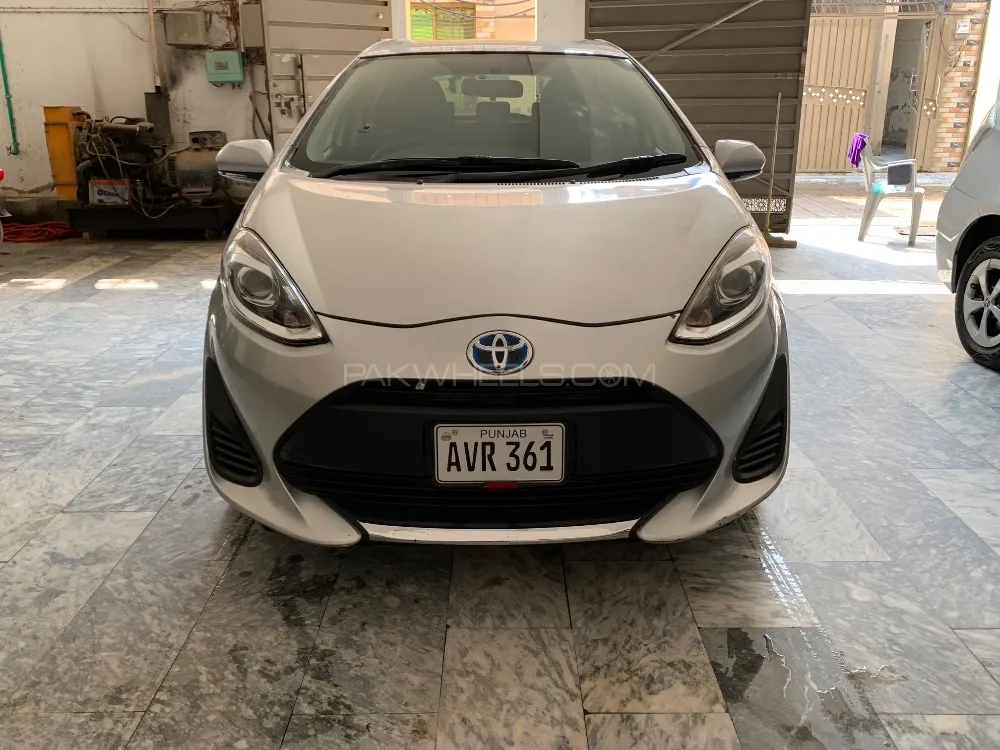 Toyota Aqua 2021 for Sale in Sialkot Image-1