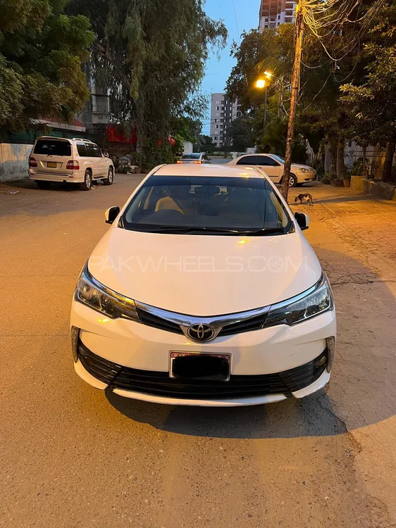 Toyota Corolla 2018 for Sale in Karachi Image-1