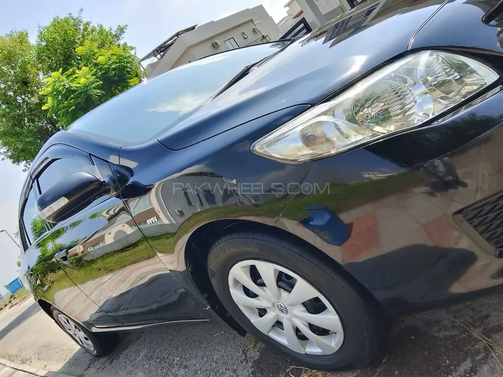 Toyota Corolla 2009 for Sale in Islamabad Image-1