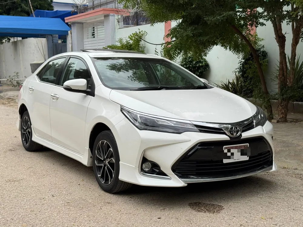 Toyota Corolla 2023 for Sale in Karachi Image-1