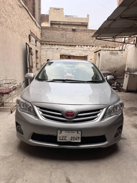 Toyota Corolla 2013 for Sale in Faisalabad Image-1