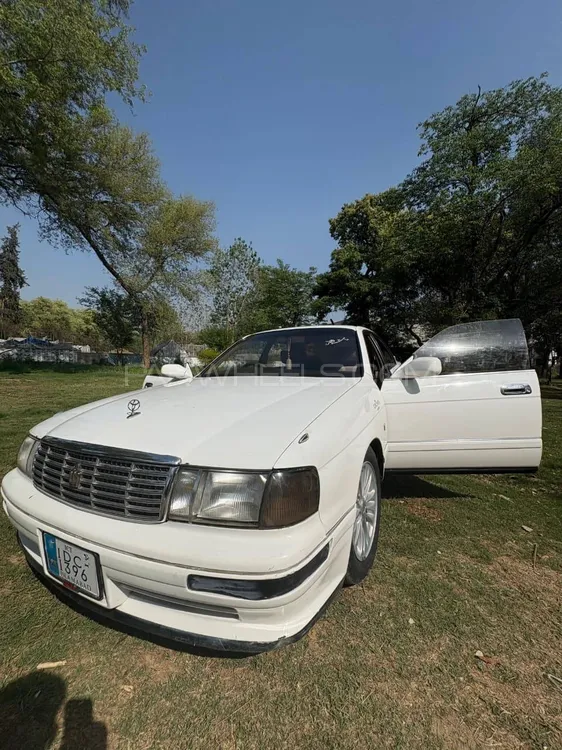 Toyota Crown 1986 for Sale in Islamabad Image-1