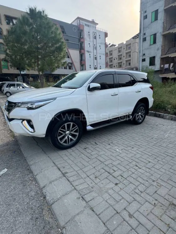Toyota Fortuner 2020 for Sale in Islamabad Image-1
