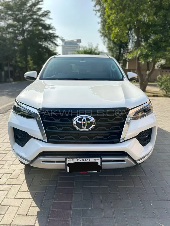 Toyota Fortuner 2022 for Sale in Lahore Image-1