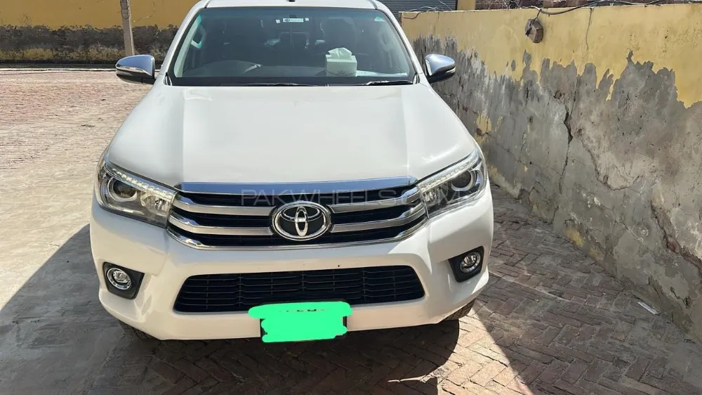 Toyota Hilux 2018 for Sale in Lahore Image-1
