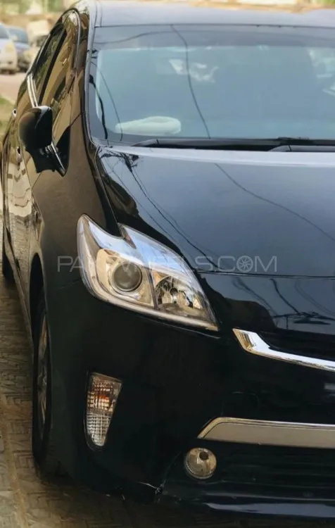 Toyota Prius 2012 for Sale in Karachi Image-1