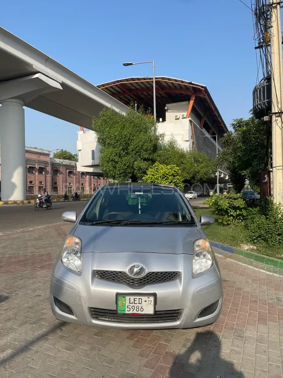 Toyota Vitz 2008 for Sale in Lahore Image-1