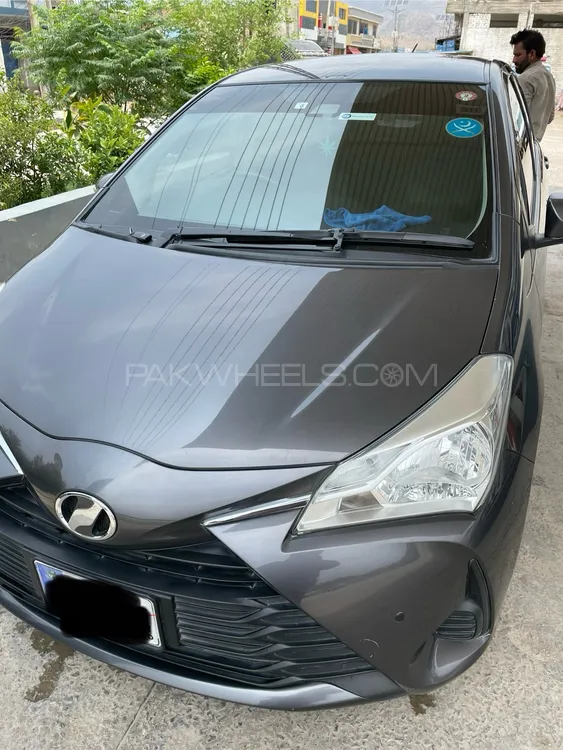 Toyota Vitz 2019 for Sale in Kohat Image-1
