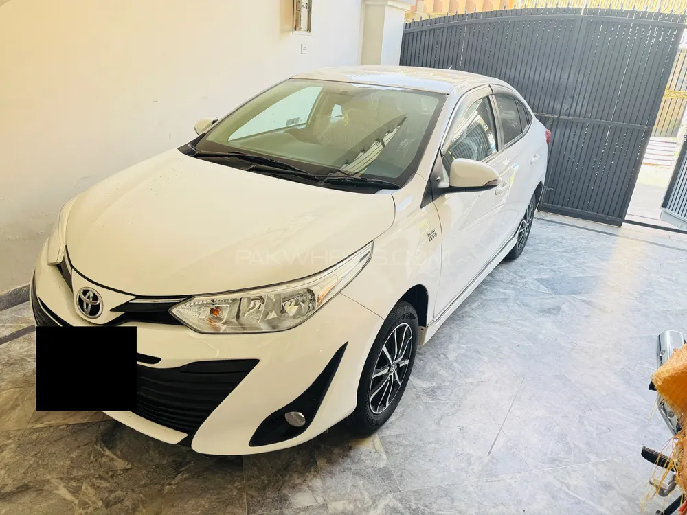 Toyota Yaris Sedan 2022 for Sale in Lahore Image-1