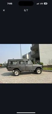 Land Rover Defender 110 1971