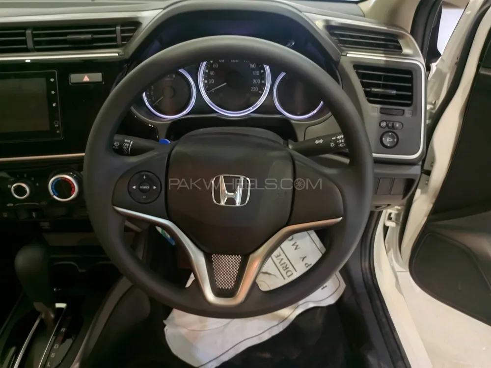 Honda City 2025 for Sale in Lahore Honda City 2025 for Sale in Lahore Image-6