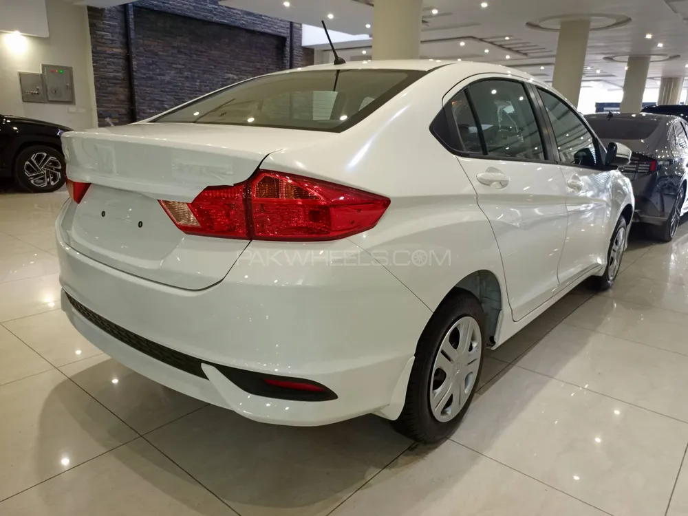 Honda City 2025 for Sale in Lahore Honda City 2025 for Sale in Lahore Image-10