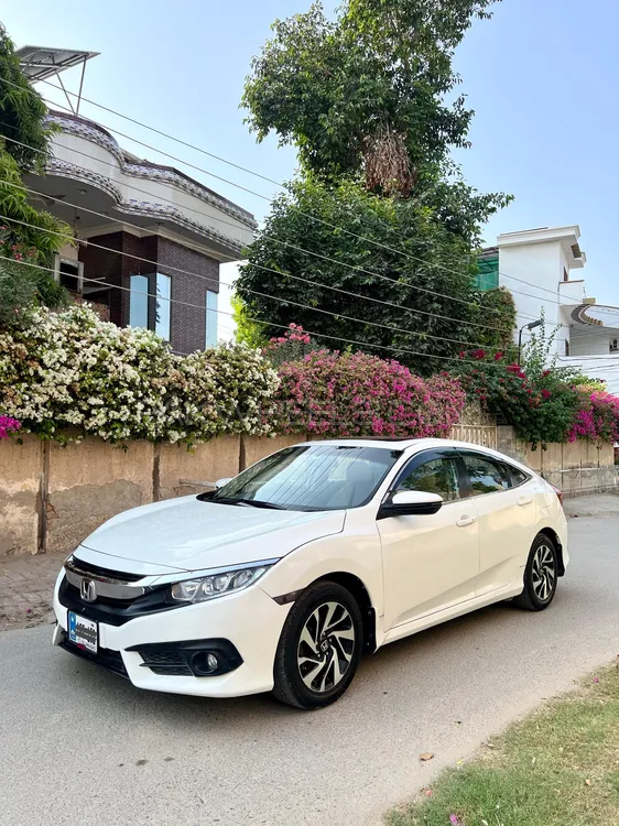 ہونڈا سوک 2017 for Sale in بہاولپور Image-1