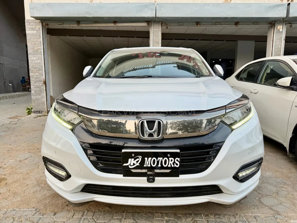 Honda Vezel 2019 for Sale in Karachi Image-1