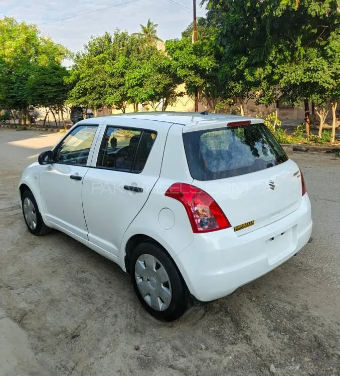 سوزوکی سوئفٹ 2015 for Sale in کراچی سوزوکی سوئفٹ 2015 for Sale in کراچی Image-11