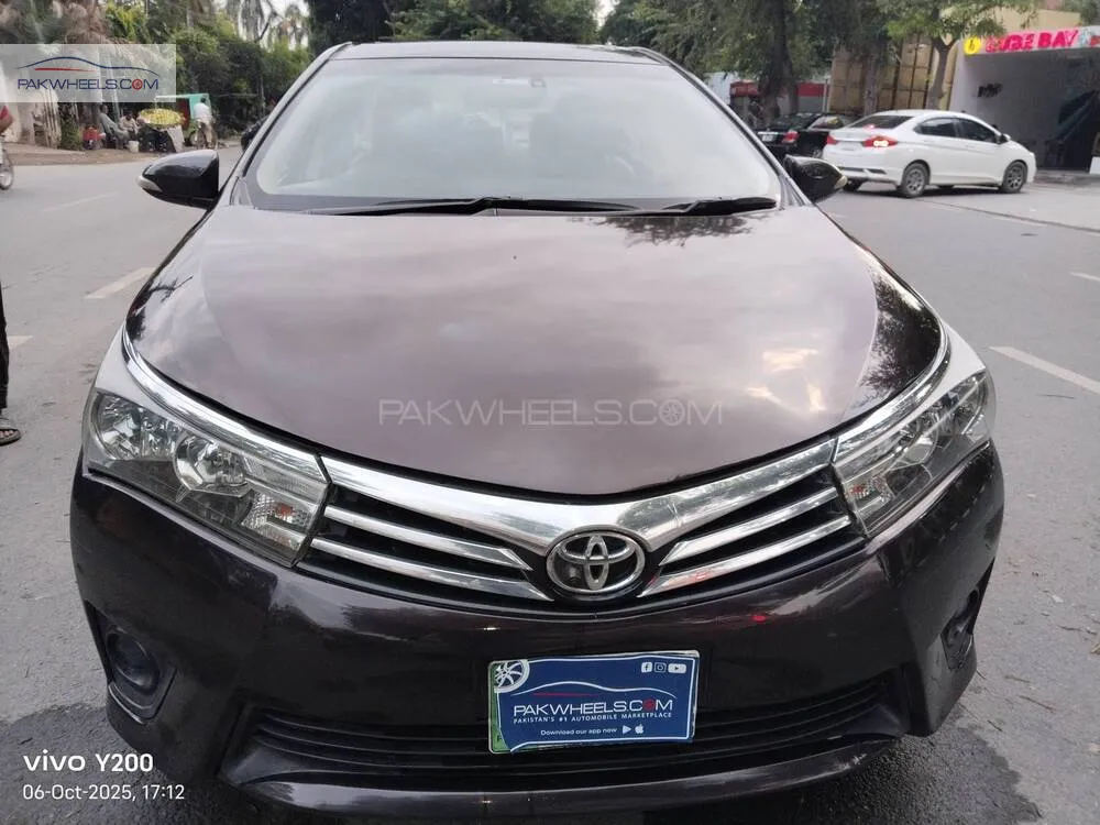 Toyota Corolla 2017 for Sale in Lahore Image-1