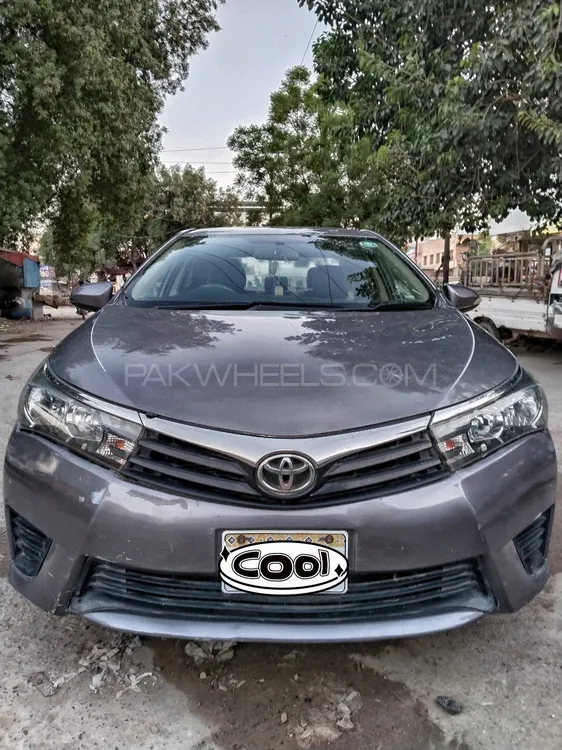 Toyota Corolla 2015 for Sale in Karachi Image-1