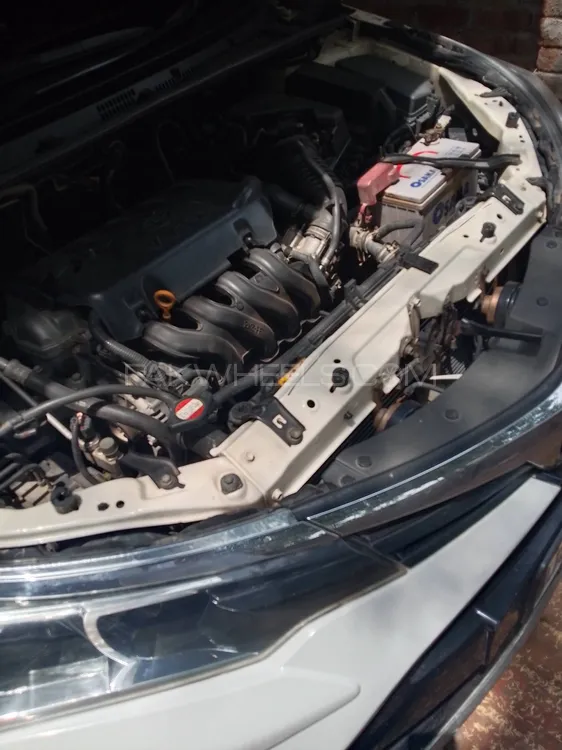Toyota Corolla 2016 for Sale in Faisalabad Image-1