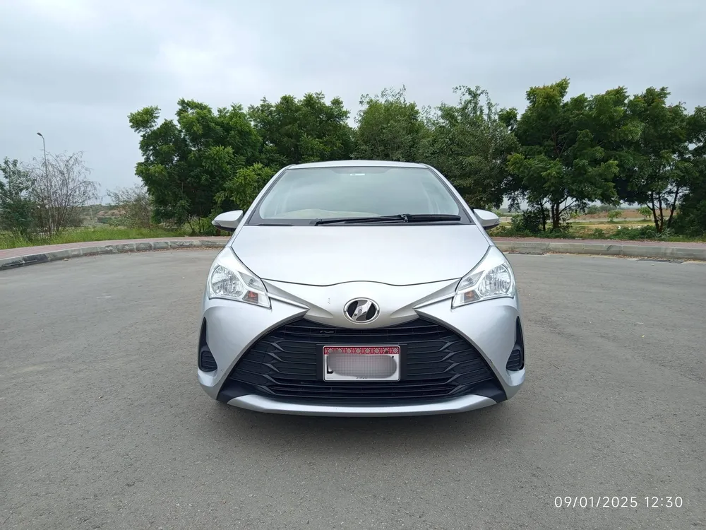 Toyota Vitz 2018 for Sale in Karachi Image-1