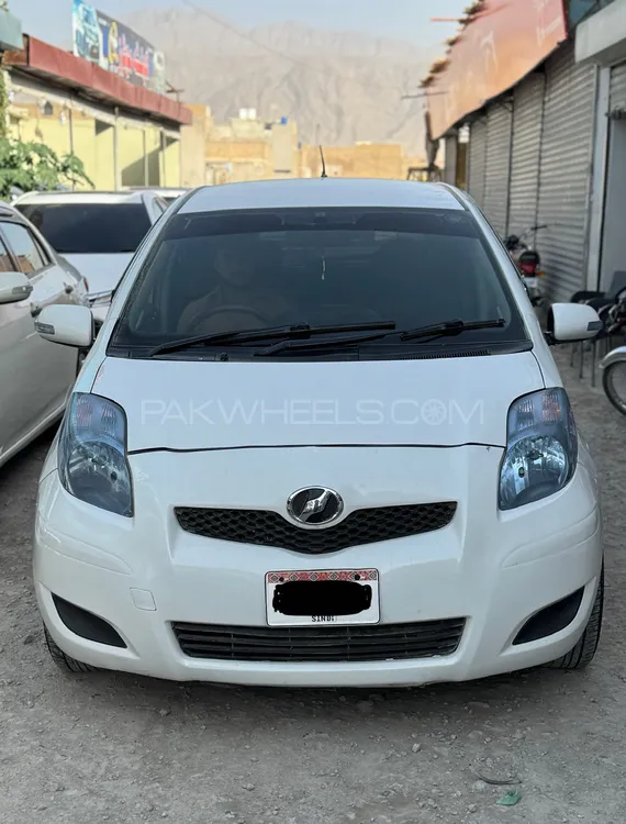 Toyota Vitz 2009 for Sale in Quetta Image-1