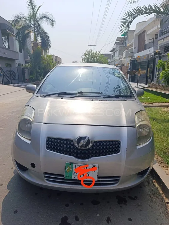 Toyota Vitz 2006 for Sale in Lahore Image-1