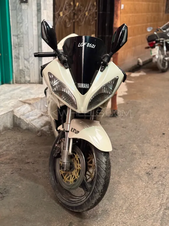 Yamaha FZ6R 1992 for Sale Image-1