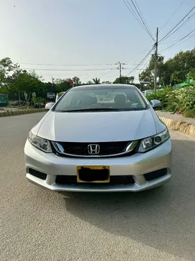 Honda Civic VTi Oriel 1.8 i-VTEC 2015