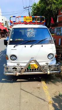Hyundai Shehzore 2002