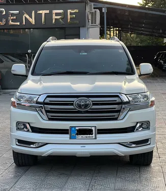 ٹویوٹا لینڈ کروزر زیڈ ایکس 2018 for Sale ٹویوٹا لینڈ کروزر زیڈ ایکس 2018 for Sale