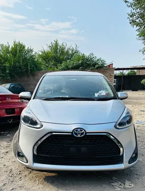 Toyota Sienta X 2018