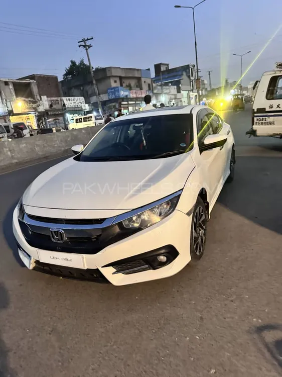 Honda Civic 2017 for Sale in Sheikhupura Image-1