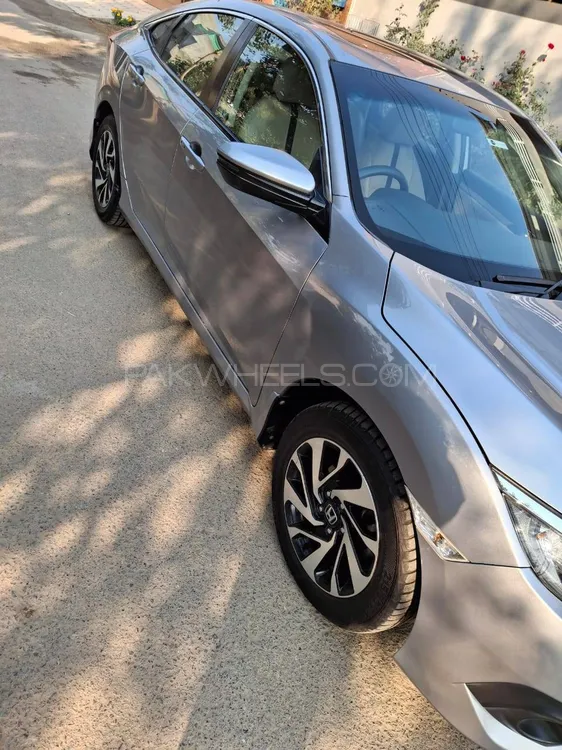 Honda Civic 2018 for Sale in Lahore Image-1