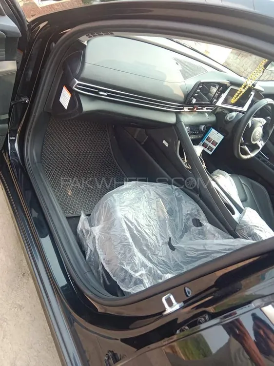 Hyundai Elantra 2025 for Sale in Faisalabad Hyundai Elantra 2025 for Sale in Faisalabad Image-8