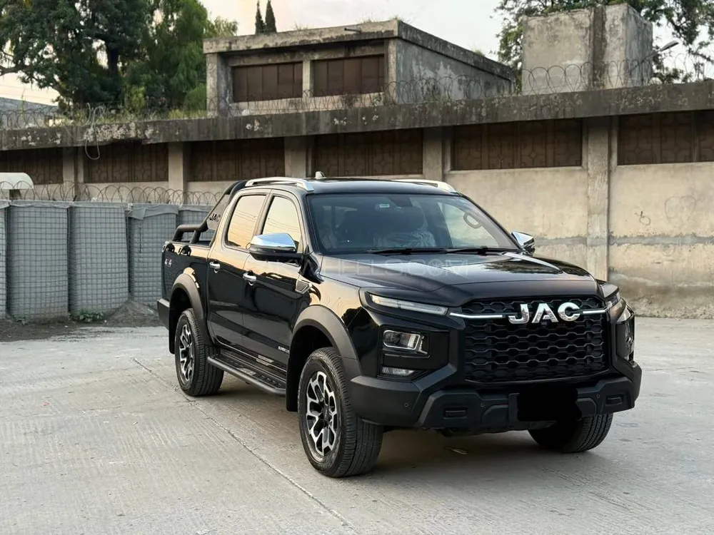 JAC T9 2025 for Sale in Lahore JAC T9 2025 for Sale in Lahore Image-1