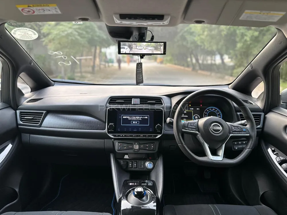 Nissan Leaf 2022 for Sale in Lahore Nissan Leaf 2022 for Sale in Lahore Image-12