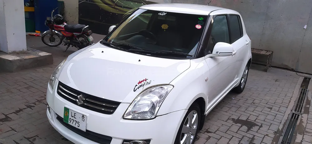 Suzuki Swift 2015 for Sale in Faisalabad Image-1