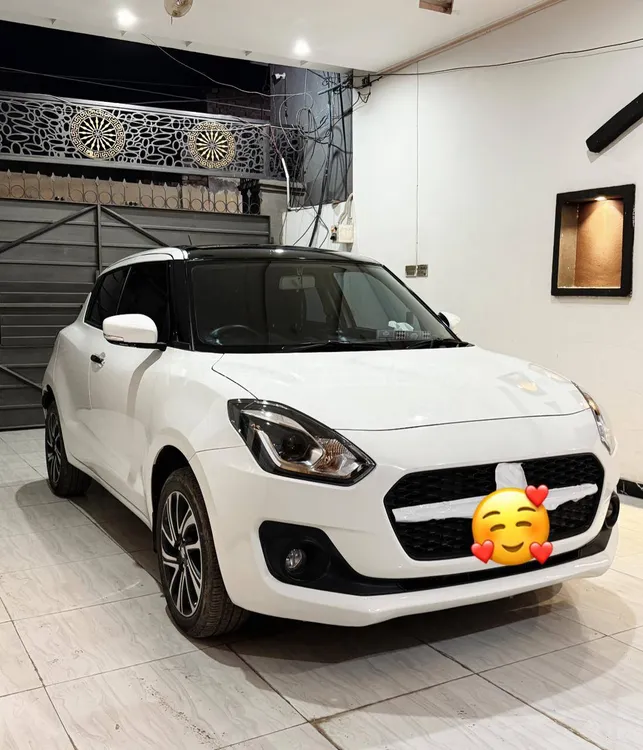 Suzuki Swift 2024 for Sale in Kamalia Image-1