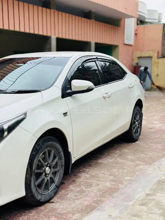 Toyota Corolla 2015 for Sale in Depal pur Toyota Corolla 2015 for Sale in Depal pur Image-15