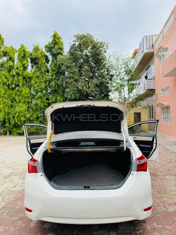 Toyota Corolla 2015 for Sale in Depal pur Toyota Corolla 2015 for Sale in Depal pur Image-12