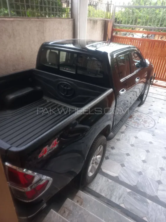 Toyota Hilux 2019 for Sale in Lahore Image-1