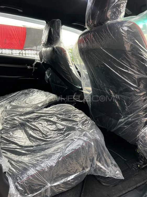 Toyota Hilux 2023 for Sale in Lahore Toyota Hilux 2023 for Sale in Lahore Image-10