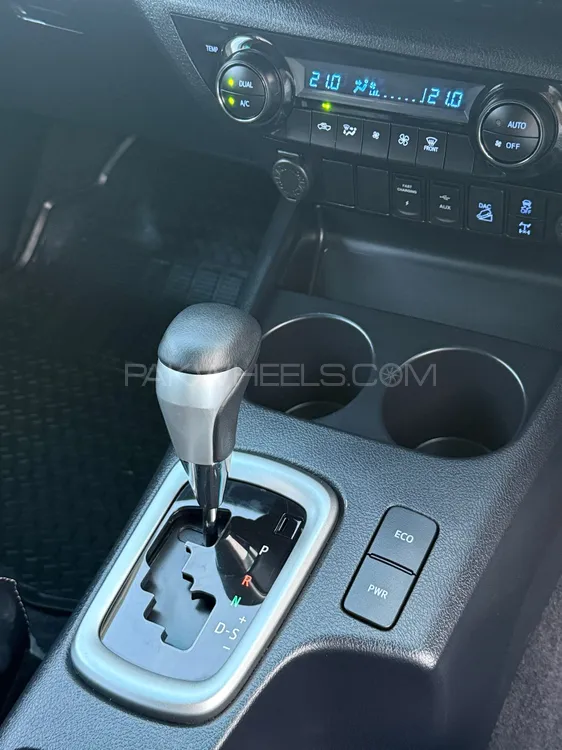 Toyota Hilux 2023 for Sale in Islamabad Toyota Hilux 2023 for Sale in Islamabad Image-8