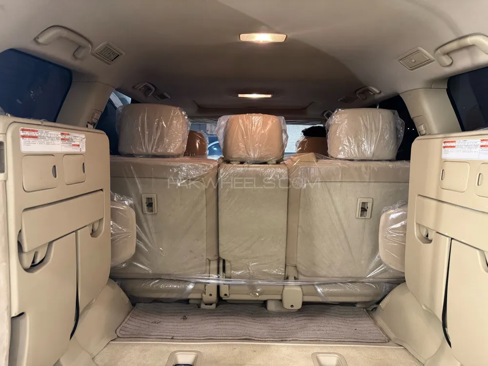 Toyota Land Cruiser 2017 for Sale in Karachi Toyota Land Cruiser 2017 for Sale in Karachi Image-8