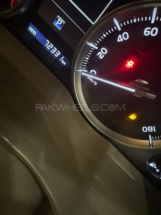 Toyota Land Cruiser 2017 for Sale in Karachi Toyota Land Cruiser 2017 for Sale in Karachi Image-16