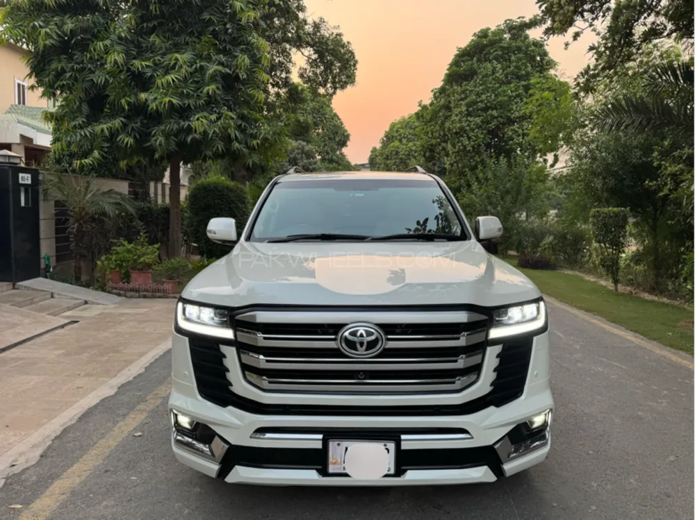Toyota Land Cruiser 2013 for Sale in Lahore Image-1