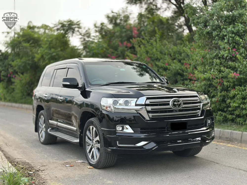 Toyota Land Cruiser 2015 for Sale in Lahore Toyota Land Cruiser 2015 for Sale in Lahore Image-3