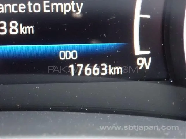 Toyota Land Cruiser 2022 for Sale in Karachi Toyota Land Cruiser 2022 for Sale in Karachi Image-18
