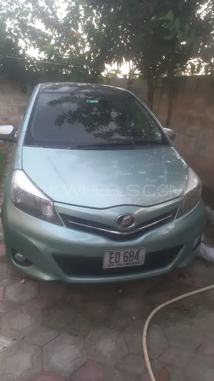 Toyota Vitz 2011 for Sale in Mandi bahauddin Image-1